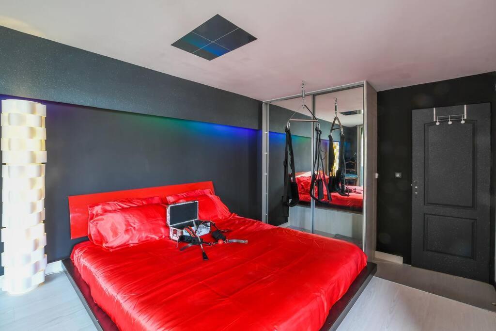 Le Cherubite: Entre Erotisme Et Baroque #Sexroom #Bdsm La Grande-Motte Exterior photo